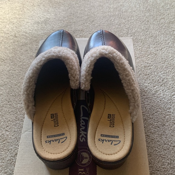 Clarks Clogs NWT - Picture 3 of 9
